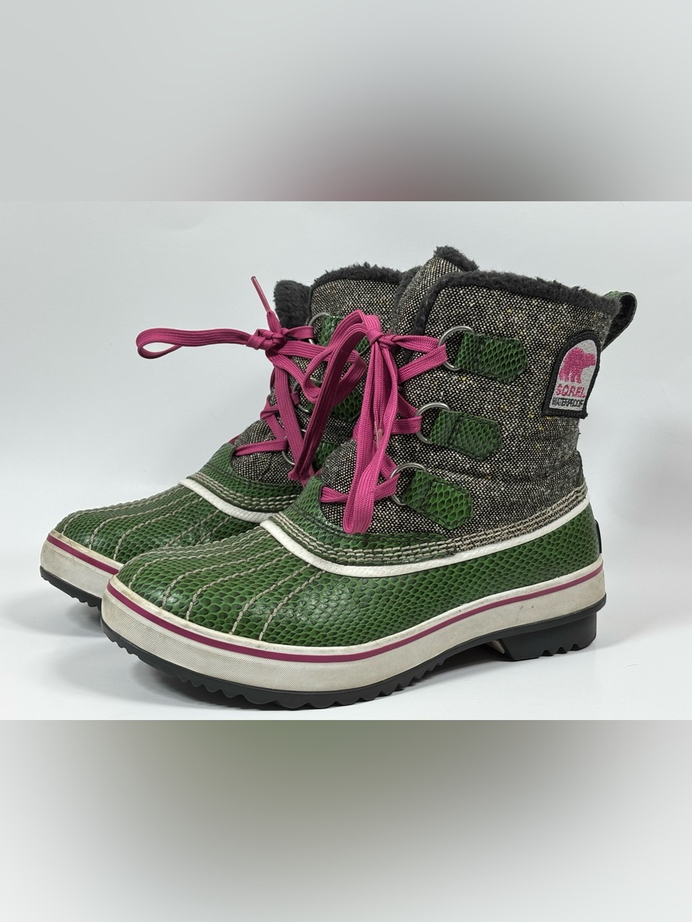 Sorel Green and Pink TIVOLI Waterproof Short Snow Boots